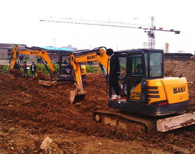 洛龙区挖掘机培训学校
